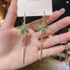 Retro Court Style Emerald Earrings - Image 3