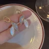 Leaf-Shaped Rhinestones Earrings - Image 8